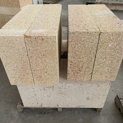 Υψηλή ανθεκτικότητα Chamotte Brick Checker Διαφορετικά σχήματα 0,1% Περιεκτικότητα σε MgO