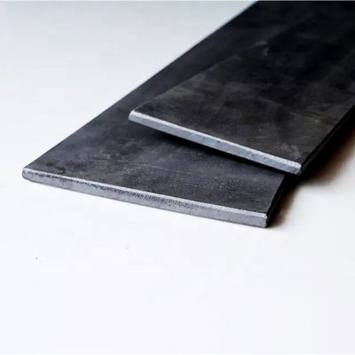 0.34% Περιεκτικότητα σε CaO Ανθεκτική μαύρη Sic Silicon Carbide Plate για βιομηχανικό φούρνο υψηλής θερμοκρασίας